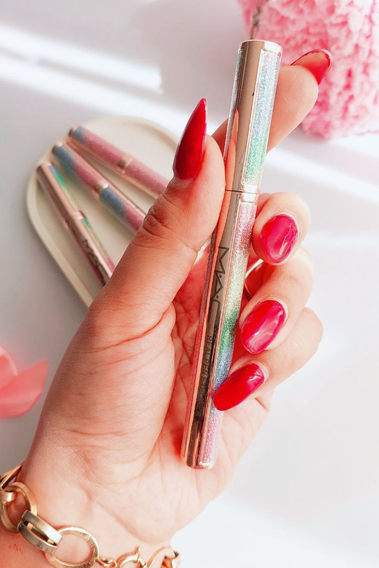 خط چشم ماژیکی مشکی مک