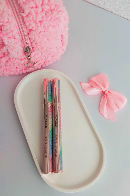 خط چشم ماژیکی مشکی مک