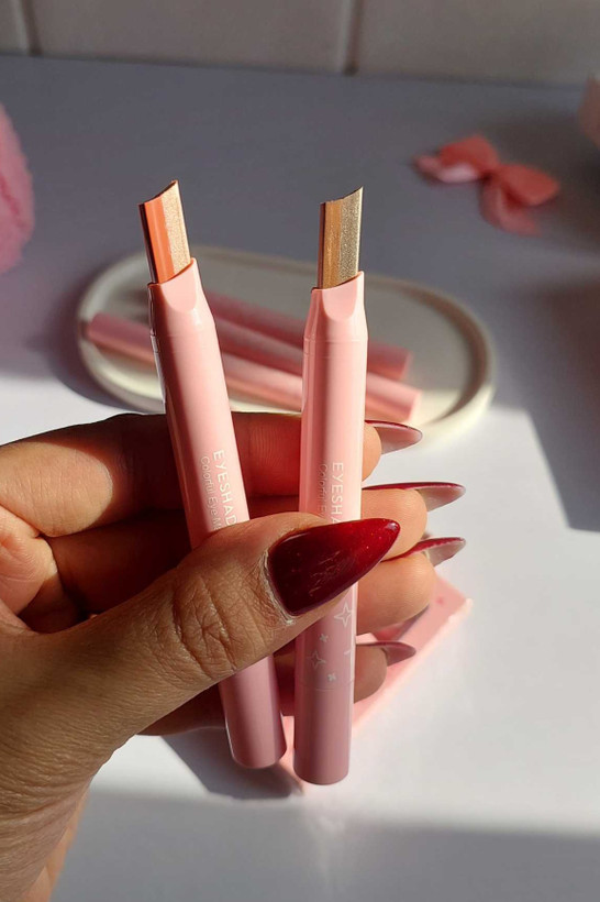 سایه استیکی دراگون رانی با دو رنگ در هر استیک، مات و شاین، بافت کرمی نرم و ماندگار 🐉💖