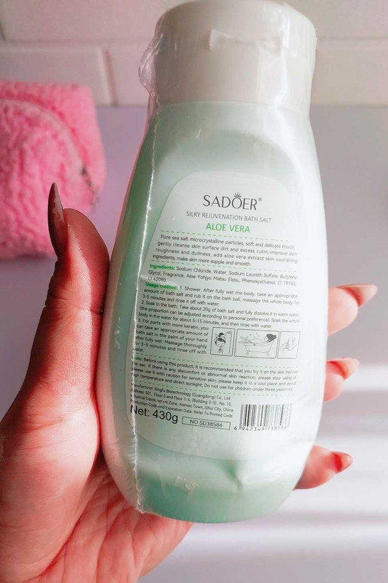 نمک بدن سادور مناسب لایهبرداری و روشنکننده پوست